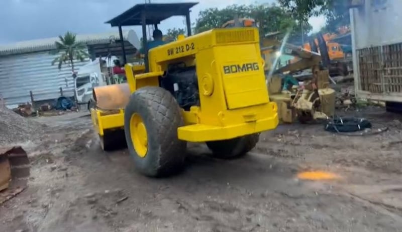 #ขายถูกพร้อมใช้ 390,000 BOMAG BW 212 D 2 เล่มทะเบียน