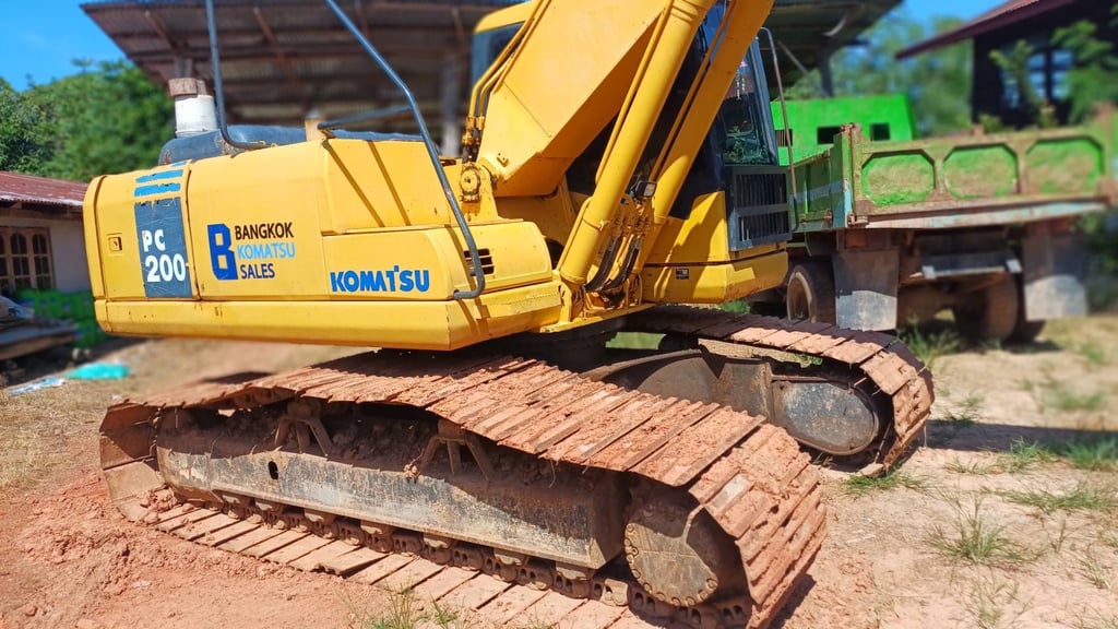 #ขายถูก 490,000 KOMATSU pc 200-7 ปี 2010 JAPAN ไฟฟ้าครบ เครื่องดี ปั้มแรง เอวแน่น ช่วงล่างสวย เล่มทะเบียน #ขายถูก 490,000 KOMATSU pc 200-7 ปี 2010 JAPAN ไฟฟ้าครบ เครื่องดี ปั้มแรง เอวแน่น ช่วงล่างสวย เล่มทะเบียน