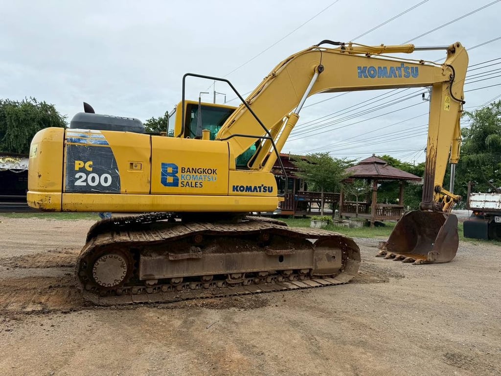 ขาย 690,000 KOMATSU PC200-8 MO ไฟฟ้าครบ เครื่องดี ปั้มแรง เอวแน่น ช่วงล่างสวย ขาย 690,000 KOMATSU PC200-8 MO ไฟฟ้าครบ เครื่องดี ปั้มแรง เอวแน่น ช่วงล่างสวย