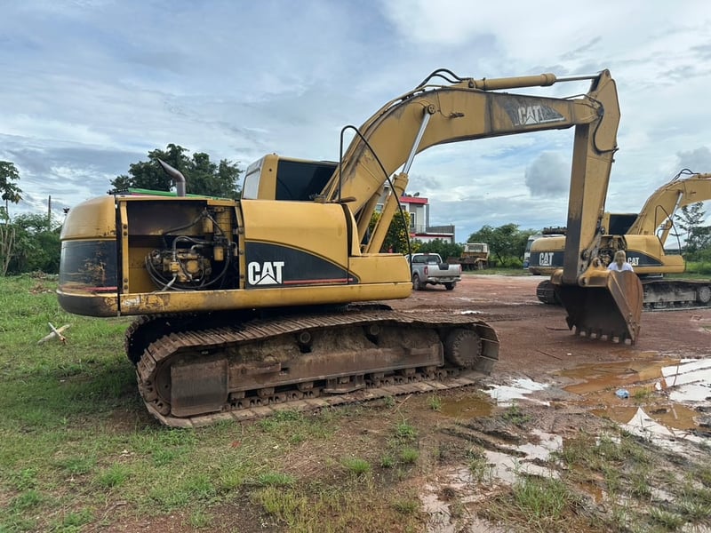 ขาย 490,000 CAT 320 C เล่มทะเบียน ไฟฟ้าครบ เครื่องดี ปั้มแรง เอวแน่น ช่วงล่างสวย 