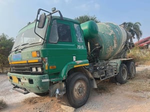 ขาย 295,000 รถ 10 ล้อ โม่ปูน 6 คิว NISSAN CWM 430 H 230 แรง รถพร้อมใช้งาน เล่มทะเบียนพร้อมโอน 