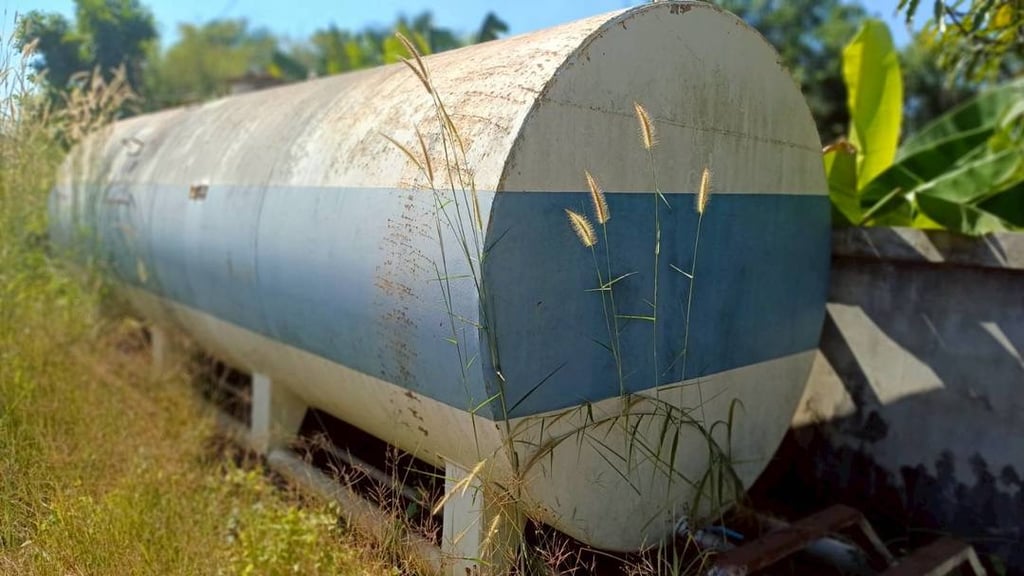 ขาย 68,000 ถังน้ำมันดีเซล พร้อมหัวจ่าย กว้าง 1 เมตร 91 เซนติเมตร ยาว 6 เมตร 10 เซนติเมตร ถังสวย ตู้หัวจ่ายพร้อมใช้งาน ขาย 68,000 ถังน้ำมันดีเซล พร้อมหัวจ่าย กว้าง 1 เมตร 91 เซนติเมตร ยาว 6 เมตร 10 เซนติเมตร ถังสวย ตู้หัวจ่ายพร้อมใช้งาน