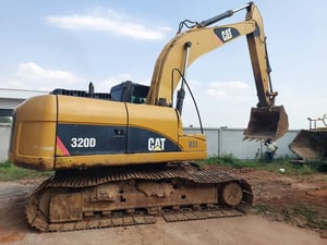 ขาย 490,000 CAT 320 D เล่มทะเบียน ไฟฟ้าครบ เครื่องดี ปั่มแรง เอวแน่น ช่วงล่างสวย 