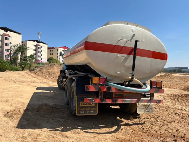 ขาย 550,000 รถ 10 ล้อ ISUZU ROCKY 210 ถังบรรจุ 14,000 ลิตร หัวบาง ยางดี ครัชซีสวย อุปกรณ์ปั้มดูด สเปร์น้ำ พร้อมใช้งาน เล่มทะเบียนพร้อมโอน