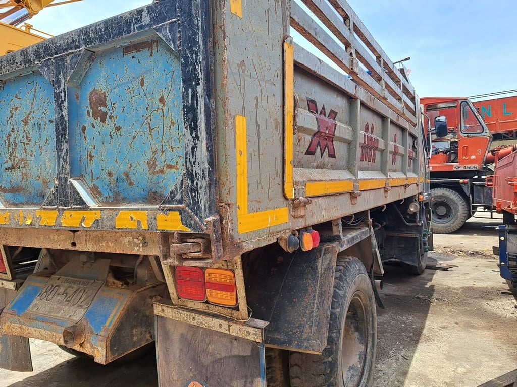#ขายถูก 395,000 รถ 6 ล้อดั๊ม HINO FF3H 195 แรง ยาง 900  หัวบาง ยางดี ครัชซีสวย รถพร้อมใช้งาน เล่มลอยพร้อมโอน สนใจติดต่อได้ครับ 090-772-3710 090-772-3708
