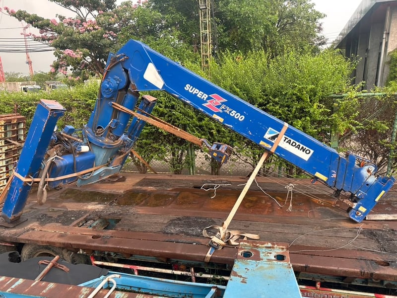 ขาย 495,000 เครน 5 ตัน ท้อง V 5 เหลี่ยม TADANO SUPER ZFX 500 ปอกชัก 6 ปอก 5 ชัก ปอกสวย ขาสวย สภาพเก่านอก