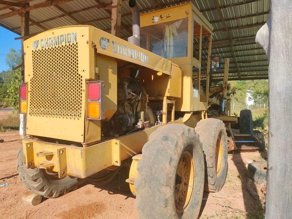 ขาย 195,000 รถเกรด CHAMPION 710 เครื่องดี เกียร์แรง ปั้มแรง ยางดี 