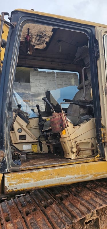 #ขายถูก 275,000 CAT 320 v 1 ไฟฟ้าครบ เครื่องดี ปั้มแรง เอวแน่น ช่วงล่างสวย