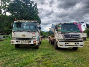 #ขายถูก รถโม่ปูน HINO PROFAI 2 คัน แยกได้ยกคู่ราคาพิเศษ เครื่อง p11 c 1 คัน โม่ 6 คิว โม่ตรง เครื่อง k 13 d 1 คัน โม่ 7 คิวโม่ตรง  เครื่องดีคัสซีสวยพร้อมใช้งาน 