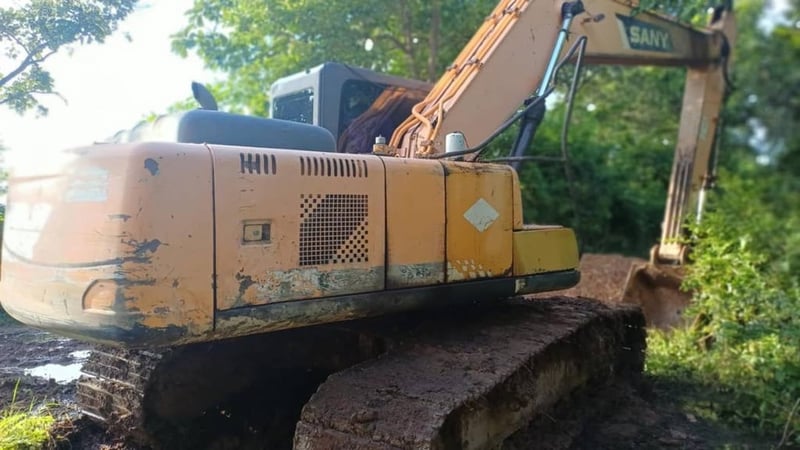 #ขายถูก 285,000 SANY SY205C ไฟฟ้าครบ เครื่องดี ปั้มแรง เอวแน่น ช่วงล่างโซ่บูตแตก รถทำงานอยู่  เอกสารใบแจ้งจำหน่าย