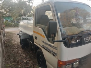 ขาย 215,000 รถ 6 ล้อดูดส้วม ISUZU NKR55EX หัวบาง ยางดี ครัชซีสวย อุปกรณ์ดูดพร้อมใช้งาน สนใจติดต่อได้ครับ ขาย 215,000 รถ 6 ล้อดูดส้วม ISUZU NKR55EX หัวบาง ยางดี ครัชซีสวย อุปกรณ์ดูดพร้อมใช้งาน สนใจติดต่อได้ครับ