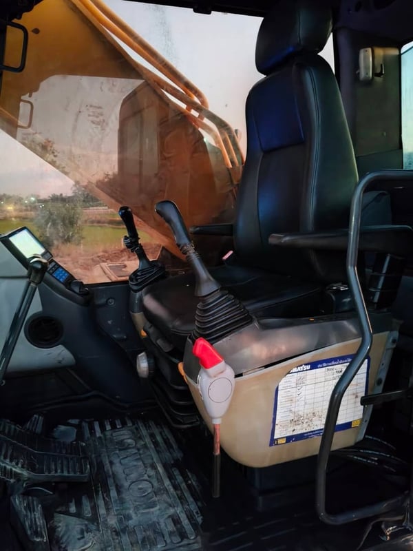 ขาย 690,000 KOMATSU pc 300-8 MO ไฟฟ้าครบ เครื่องดี ปั้มแรง เอวแน่น ช่วงล่างดี เอกสารแจ้งจำหน่าย ขาย 690,000 KOMATSU pc 300-8 MO ไฟฟ้าครบ เครื่องดี ปั้มแรง เอวแน่น ช่วงล่างดี เอกสารแจ้งจำหน่าย