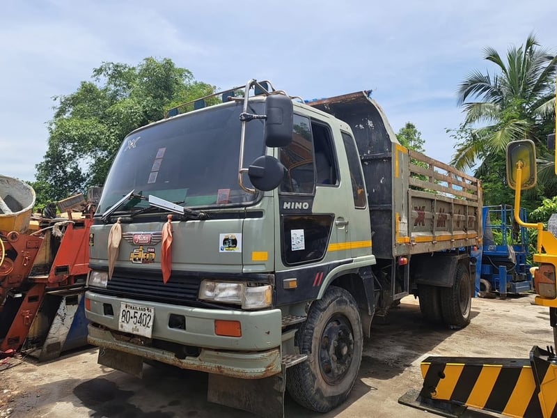 #ขายถูก 395,000 รถ 6 ล้อดั๊ม HINO FF3H 195 แรง ยาง 900  หัวบาง ยางดี ครัชซีสวย รถพร้อมใช้งาน เล่มลอยพร้อมโอน สนใจติดต่อได้ครับ 090-772-3710 090-772-3708