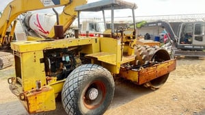 ขาย 265,000 บดสั่นสะเทือน วายโบแมค 2 เพลา เปลือกหนาม รถพร้อมใช้งาน เอกสารทะเบียน 