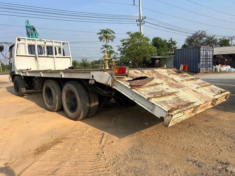 ขาย 245,000 HINO FL 187 เครื่อง HO7D-195 แรง สิบล้อเทนเลอหางปลา เหล็ก H บีมร้อยคาน แข็งแรง ขึ้นรถขนาด 200 ได้เลย หัวบาง ยางดี ครัชซีสวย เพลาเดียว 
