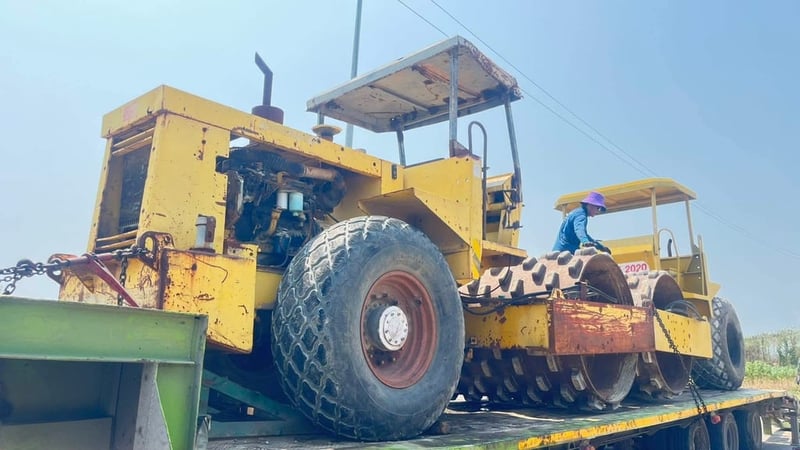 ขาย 265,000 บดสั่นสะเทือน วายโบแมค 2 เพลา เปลือกหนาม รถพร้อมใช้งาน เอกสารทะเบียน 