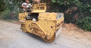 ขาย 79,000 รถบด SAKAI หน้าเหล็ก หลังเหล็ก เครื่องดี ล้อเหล็กหนา ขาย 79,000 รถบด SAKAI หน้าเหล็ก หลังเหล็ก เครื่องดี ล้อเหล็กหนา