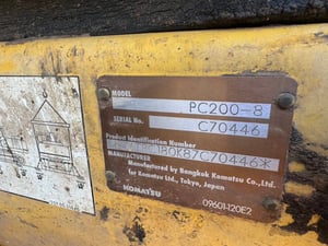 ขาย 550,000 KOMATSU pc 200-8 เล่มทะเบียนพร้อม ไฟฟ้าครบ เครื่องดี ปั้มแรง เอวแน่น ช่วงล่างเต็ม รถพร้อมใช้งาน สนใจติดต่อได้ครับ 090-772-3710 090-772-3708