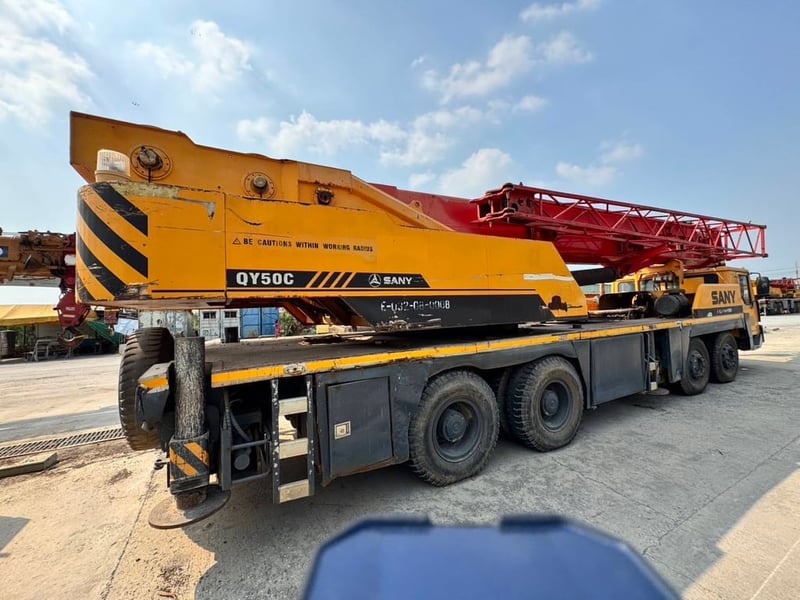 ขาย 1,950,000 รถเครน 50 ตัน SANY เล่มทะเบียน 