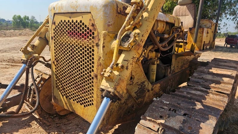 #ขายถูก  95,000 รถแทรคเตอร์ CAT D 4 เครื่องดี เกียร์ตัดแรง ช่วงล่างดี