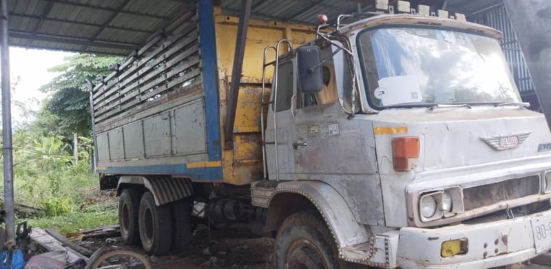 ขาย 155,000 รถ 10 ดั้มคอกเกบตร HINO KT 925 เครื่องดี EH 700 เพลาเดียว ครัชซีสวย เล่มทะเบียน ภาษีขาดเกิน