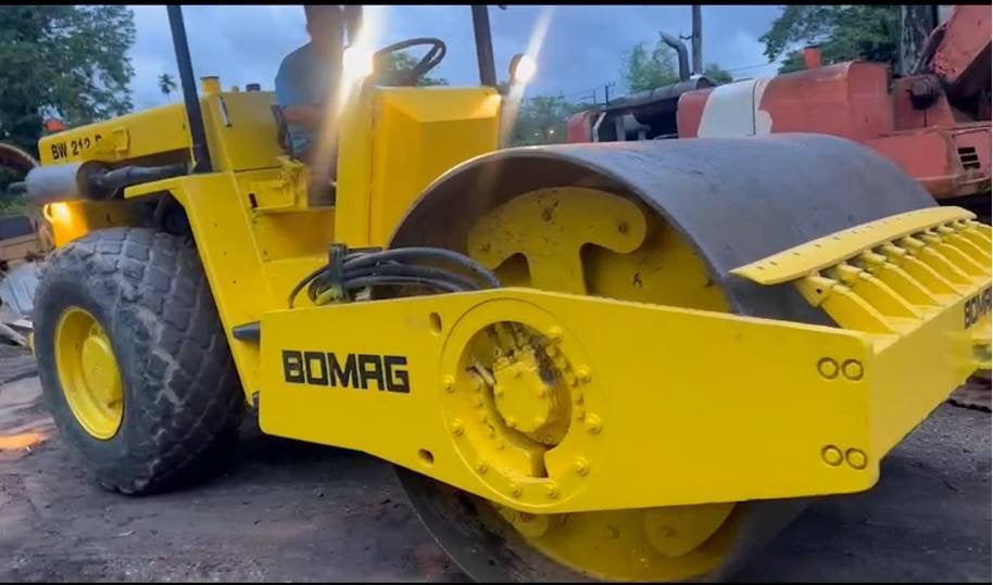 #ขายถูกพร้อมใช้ 390,000 BOMAG BW 212 D 2 เล่มทะเบียน