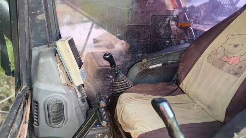 #ขายถูก 285,000 SANY SY205C ไฟฟ้าครบ เครื่องดี ปั้มแรง เอวแน่น ช่วงล่างโซ่บูตแตก รถทำงานอยู่  เอกสารใบแจ้งจำหน่าย