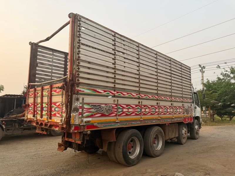 #ขายด่วน  700,000 รถ 12 ล้อ ดั้มคอกเกตร ISUZU DECA 320 ดั้มคอกเกษตร 12 ล้อ 2 เพลา หัวบาง ยางดี ครีชซีสวย มีระบบลากลูก 