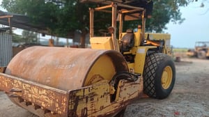 #ขาย 375,000 รถบด 10 ตันล้อเรียบ BOMAG BW212D-2 เครื่องดี ปั๊มสั่นแรง  2 เพลา รถพร้อมใช้งาน เอกสารเล่มทะเบียน