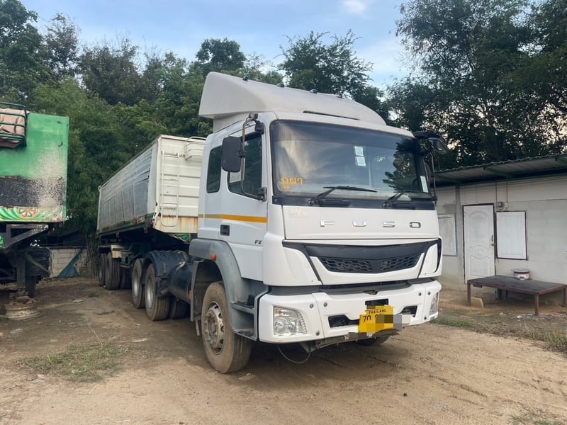 ขาย 650,000 หัวลากหางเซมิดั้ม MITSUBISHI ปี 61 280 แรง เซมิดั้มยาว 7.50 ม.ปี 61 ขาย 650,000 หัวลากหางเซมิดั้ม MITSUBISHI ปี 61 280 แรง เซมิดั้มยาว 7.50 ม.ปี 61