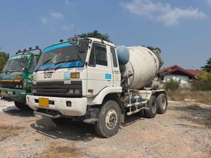 ขาย 295,000 รถ 10 ล้อ โม่ปูน 6 คิว NISSAN CWM 430 H 230 แรง รถพร้อมใช้งาน เล่มทะเบียนพร้อมโอน