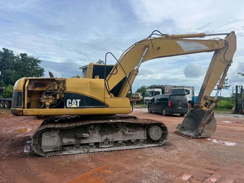 ขาย 550,000 CAT 320 C เล่มทะเบียน ไฟฟ้าครบ เครื่องดี ปั้มแรง เอวแน่น ช่วงล่างสวย 