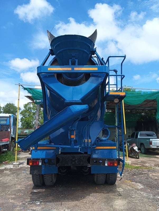 ขาย 650,000 รถโม่ขนาด 6 คิว SANY ปี59 เครื่อง Hino P11C 326แรงม้า เครื่องดีแชซซีสวย ทำสีใหม่พร้อมใช้ รถวิ่ง 200,000 กว่ากิโล  