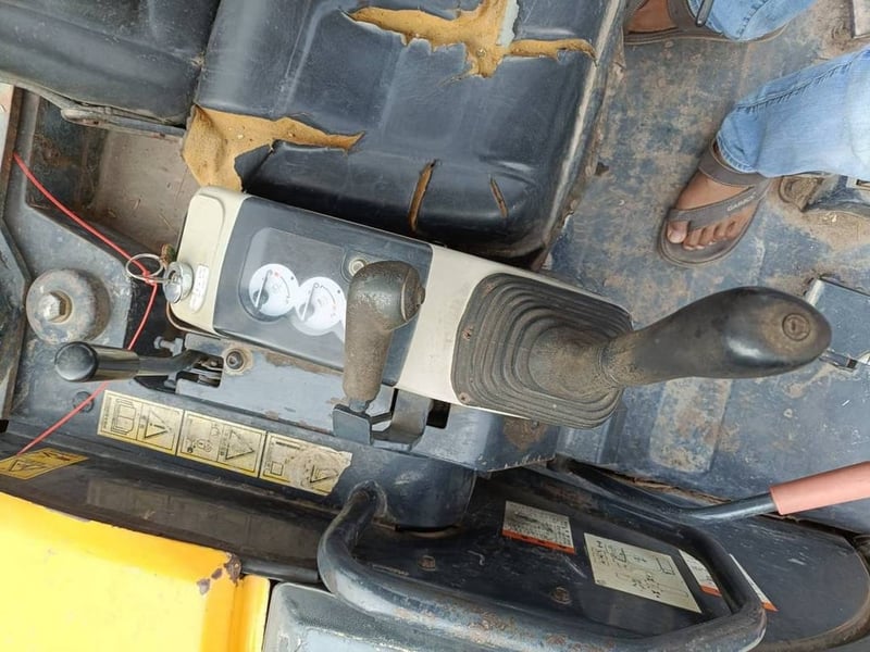 #ขายถูก 165,000 KOMATSU pc 30 mr เครื่องดี ปั๊มแรงืเอวแน่น ช่วงล่างสวย 