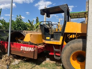 ขาย 450,000 รถบดล้อหนาม DYNAPAC ขนาด 10 ต้น เล่มทะเบียนพร้อมโอน รถสวยพร้อมใช้งาน ขาย 450,000 รถบดล้อหนาม DYNAPAC ขนาด 10 ต้น เล่มทะเบียนพร้อมโอน รถสวยพร้อมใช้งาน