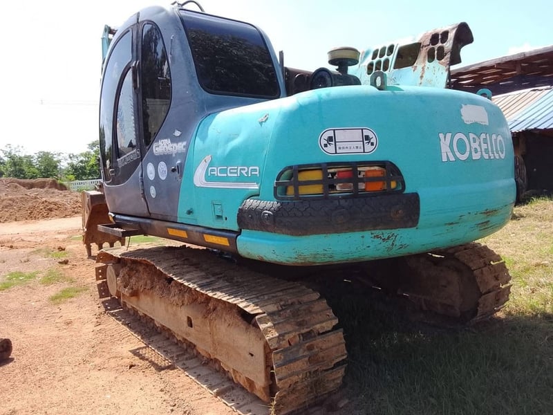 ขายแพคคู่ 395,000 คันที่ 1 KOBELCO SK200-3 คันที่ 2 KOBELCO SK100-5 รถใข้งานได้ 