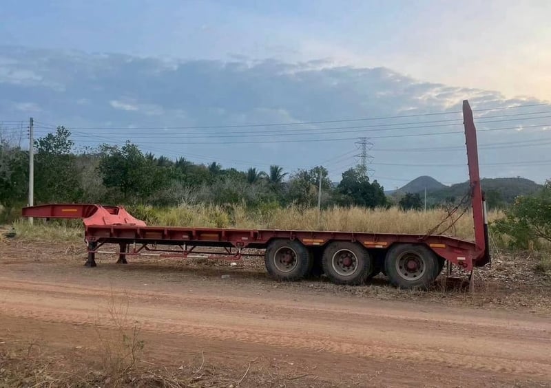 #ขายถูก 395,000 โลเบต 3 เพลา ปี 58 พร้อมบันไดไฮโดรลิครับเอกสารเล่มทะเบียน 🌈หางโลเบต 3 เพลา อู่ Pin สวยพร้อมใช้ 🌈 ☄️ยาว 12.5 เมตร ☄️คอยาว 3 เมตร ☄️พื้นที่ใช้ สอย 8.7 เมตร ☄️ยาง 1000 ขอบ 20 ☄️สูง 98 Cm #ขายถูก 395,000 โลเบต 3 เพลา ปี 58 พร้อมบันไดไฮโดรลิครับเอกสารเล่มทะเบียน 🌈หางโลเบต 3 เพลา อู่ Pin สวยพร้อมใช้ 🌈 ☄️ยาว 12.5 เมตร ☄️คอยาว 3 เมตร ☄️พื้นที่ใช้ สอย 8.7 เมตร ☄️ยาง 1000 ขอบ 20 ☄️สูง 98 Cm