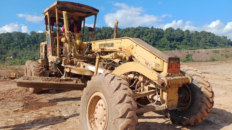 #ขายถูก 950,000 รถเกรดแพ็คคู่ 2 คัน 1.CAT 140 G 72 V 2.CAT 12 G 61 M รถพร้อมใช้ทั้ง 2 คัน  