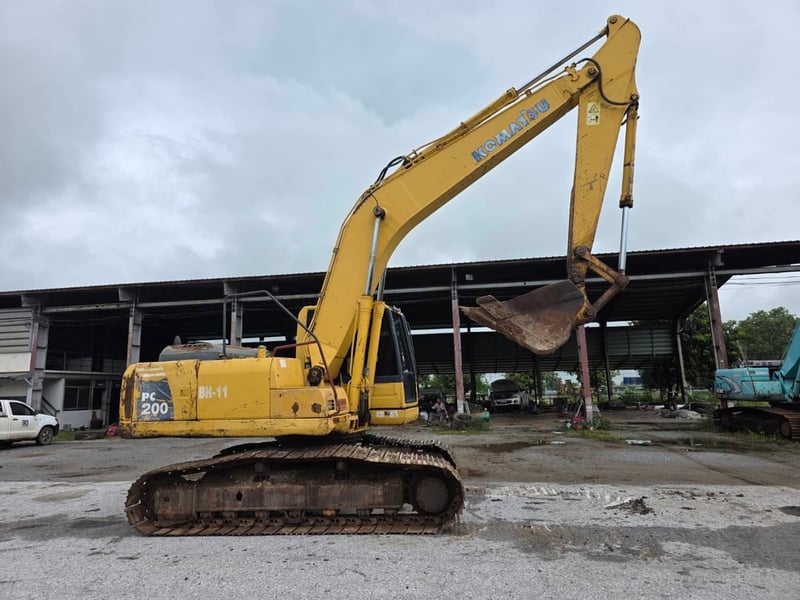 ขาย 480,000 KOMATSU pc 200-8 เล่มทะเบียนไฟฟ้าครบ เครื่องดี ปั้มแรง เอวแน่น ช่วงล่างดี รถพร้อมใช้งาน สนใจติดต่อได้ครับ 090-772-3710 090-772-3708
