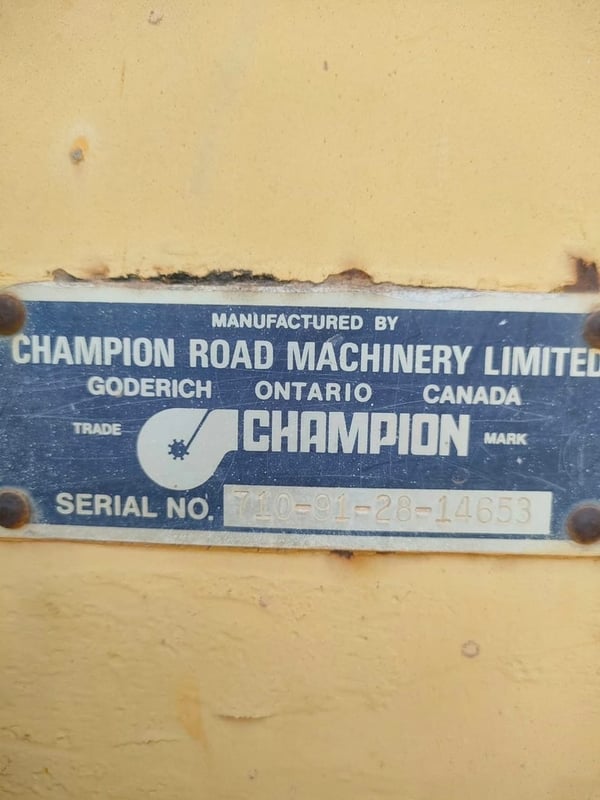 ขาย 195,000 รถเกรด CHAMPION 710 เครื่องดี เกียร์แรง ปั้มแรง ยางดี 