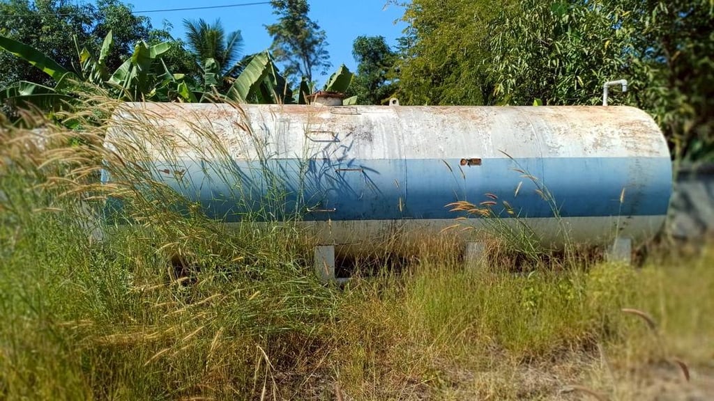 ขาย 68,000 ถังน้ำมันดีเซล พร้อมหัวจ่าย กว้าง 1 เมตร 91 เซนติเมตร ยาว 6 เมตร 10 เซนติเมตร ถังสวย ตู้หัวจ่ายพร้อมใช้งาน ขาย 68,000 ถังน้ำมันดีเซล พร้อมหัวจ่าย กว้าง 1 เมตร 91 เซนติเมตร ยาว 6 เมตร 10 เซนติเมตร ถังสวย ตู้หัวจ่ายพร้อมใช้งาน