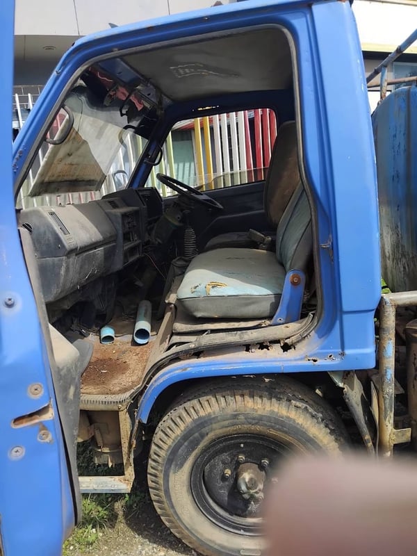 ขาย 99,000 รถ 4 ล้อใหญ่ บรรทุกน้ำ ISUZU NKR55E เครื่องดี ครีชซีสวย ยางดี ขาย 99,000 รถ 4 ล้อใหญ่ บรรทุกน้ำ ISUZU NKR55E เครื่องดี ครีชซีสวย ยางดี