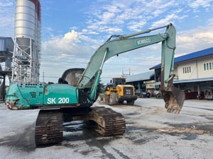 ขาย 265,000 แบคโฮเล่มทะเบียน  KOBELCO sk 200-5 เครื่องดี ปั้มแรง เอวแน่น ช่วงล่างสวย รถต้องเช็คไฟฟ้า 