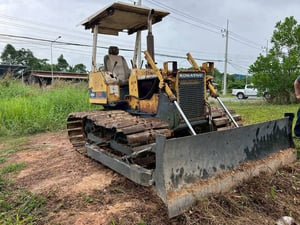 #ขาย 135,000 รถแทรคเตอร์ KOMATSU D 20-6 PL ตีนเป็ด ยาว 70 ซม.เครื่องดี เกียร์แรง ช่วงล่างสวย รถพร้อมใช้งาน 