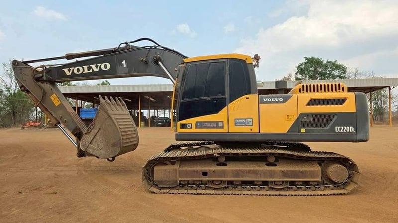 ขาย XXX,XXX VOLVO EC220DL เล่มทะเบียน ไฟฟ้าครบ เครื่องดี ปั้มแรง ช่วงล่างสวย 