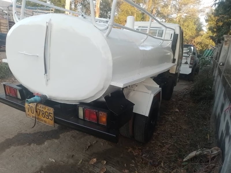 ขาย 215,000 รถ 6 ล้อดูดส้วม ISUZU NKR55EX หัวบาง ยางดี ครัชซีสวย อุปกรณ์ดูดพร้อมใช้งาน สนใจติดต่อได้ครับ ขาย 215,000 รถ 6 ล้อดูดส้วม ISUZU NKR55EX หัวบาง ยางดี ครัชซีสวย อุปกรณ์ดูดพร้อมใช้งาน สนใจติดต่อได้ครับ