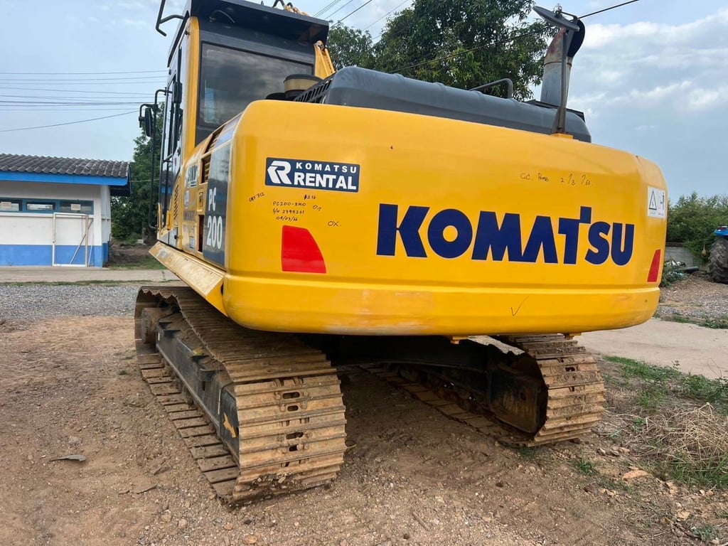 ขาย 695,000 KOMATSU. pc 200-8 ไฟฟ้าครบ เครื่องดี ปั้มแรง เอวแน่น ช่วงล่างสวย ขาย 695,000 KOMATSU. pc 200-8 ไฟฟ้าครบ เครื่องดี ปั้มแรง เอวแน่น ช่วงล่างสวย