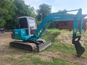 ขาย 265,000 KOMATSU pc 40-7 ปั้มนิ้วแรง เครื่องดี เอวแน่น ช่วงล่างเต็ม หัวเก๋งแอร์เย็น ขาย 265,000 KOMATSU pc 40-7 ปั้มนิ้วแรง เครื่องดี เอวแน่น ช่วงล่างเต็ม หัวเก๋งแอร์เย็น