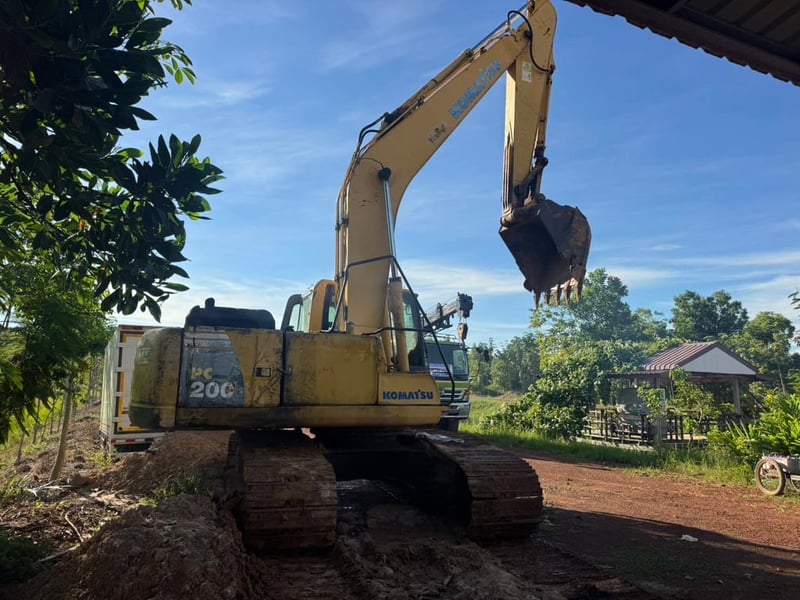 ขาย 550,000 KOMATSU pc 200-8 เล่มทะเบียนพร้อม ไฟฟ้าครบ เครื่องดี ปั้มแรง เอวแน่น ช่วงล่างเต็ม รถพร้อมใช้งาน สนใจติดต่อได้ครับ 090-772-3710 090-772-3708