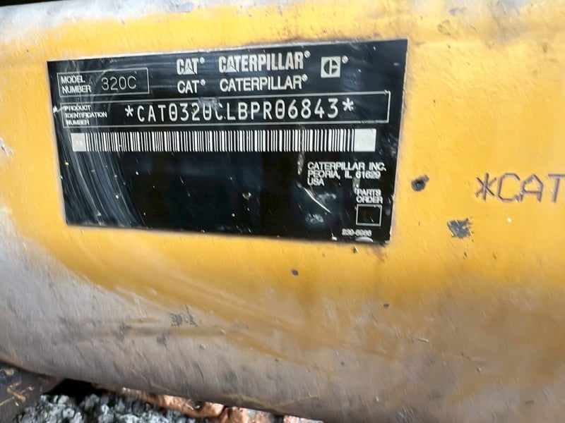 ขาย 550,000 CAT 320 C เล่มทะเบียน ไฟฟ้าครบ เครื่องดี ปั้มแรง เอวแน่น ช่วงล่างสวย 